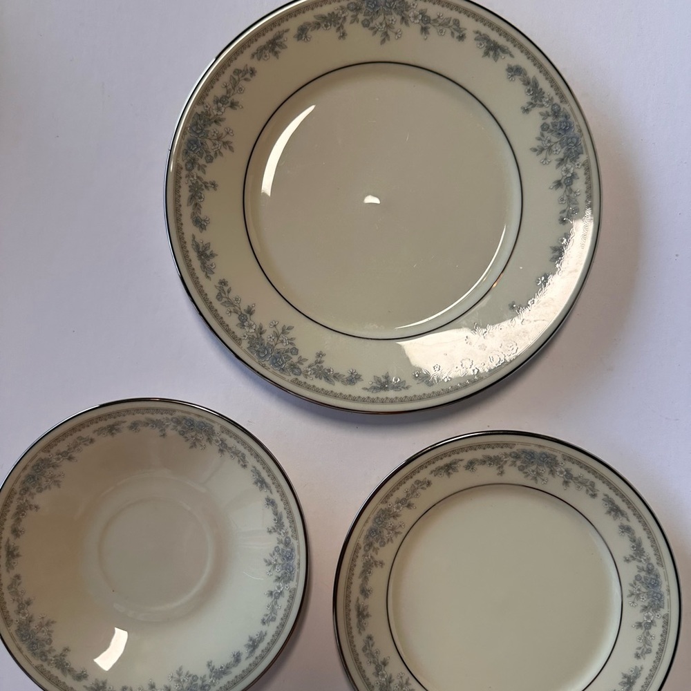 Vintage Set 11 Lenox Reverie Dinner Plates Fine porcelain vintage dinner plate